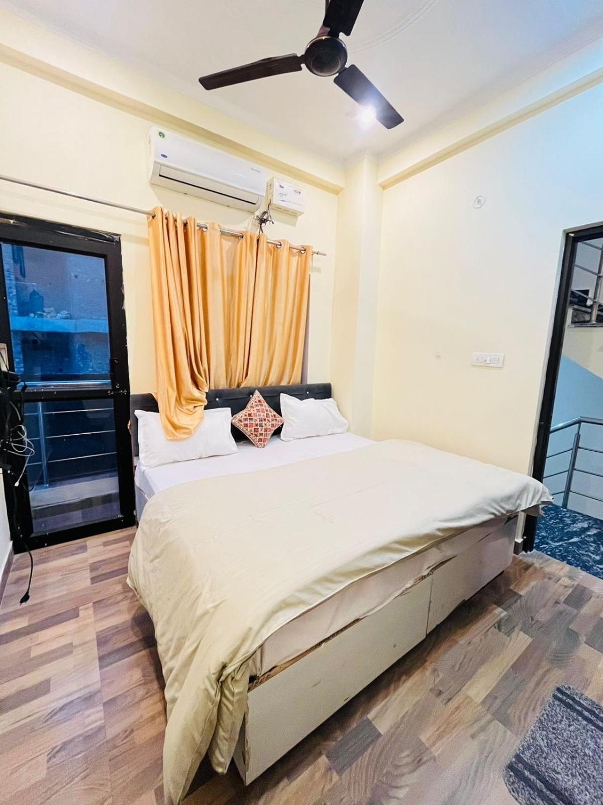 Olt Hostel Rišikéš Pokoj fotografie