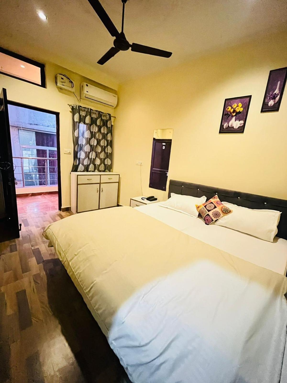 Olt Hostel Rišikéš Pokoj fotografie