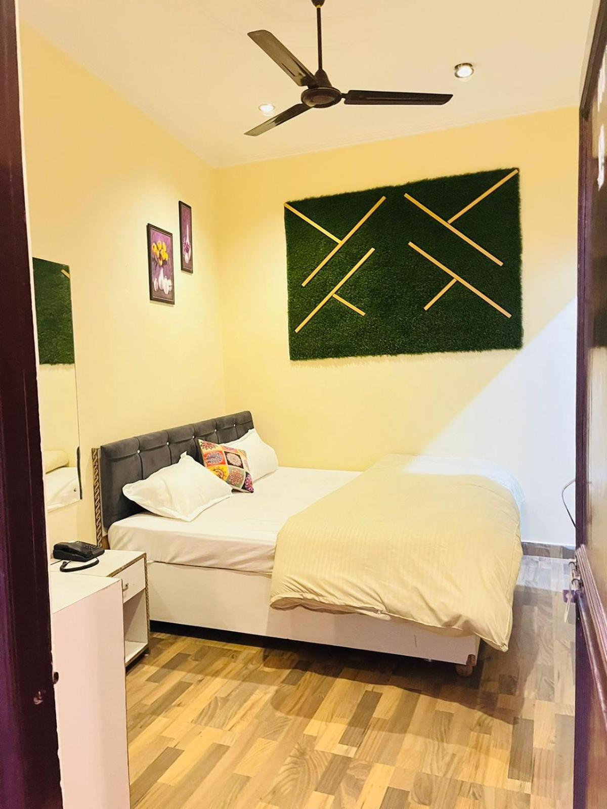 Olt Hostel Rišikéš Pokoj fotografie